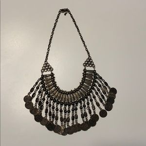 Gorgeous detail statement necklace